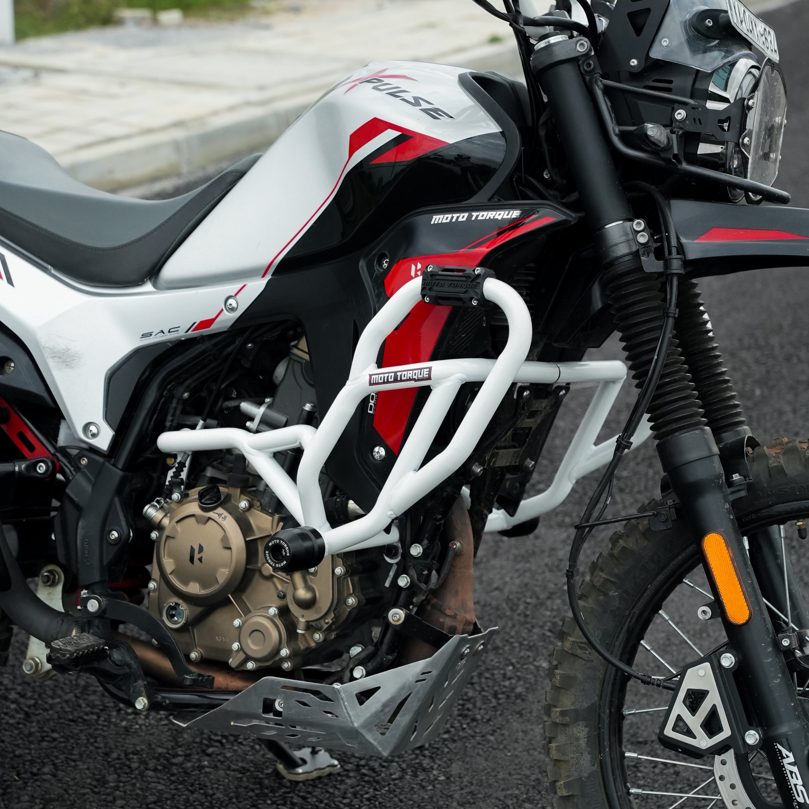 MAX PRO CRASH GUARD (WHITE) FOR XPULSE 210 - Image 2