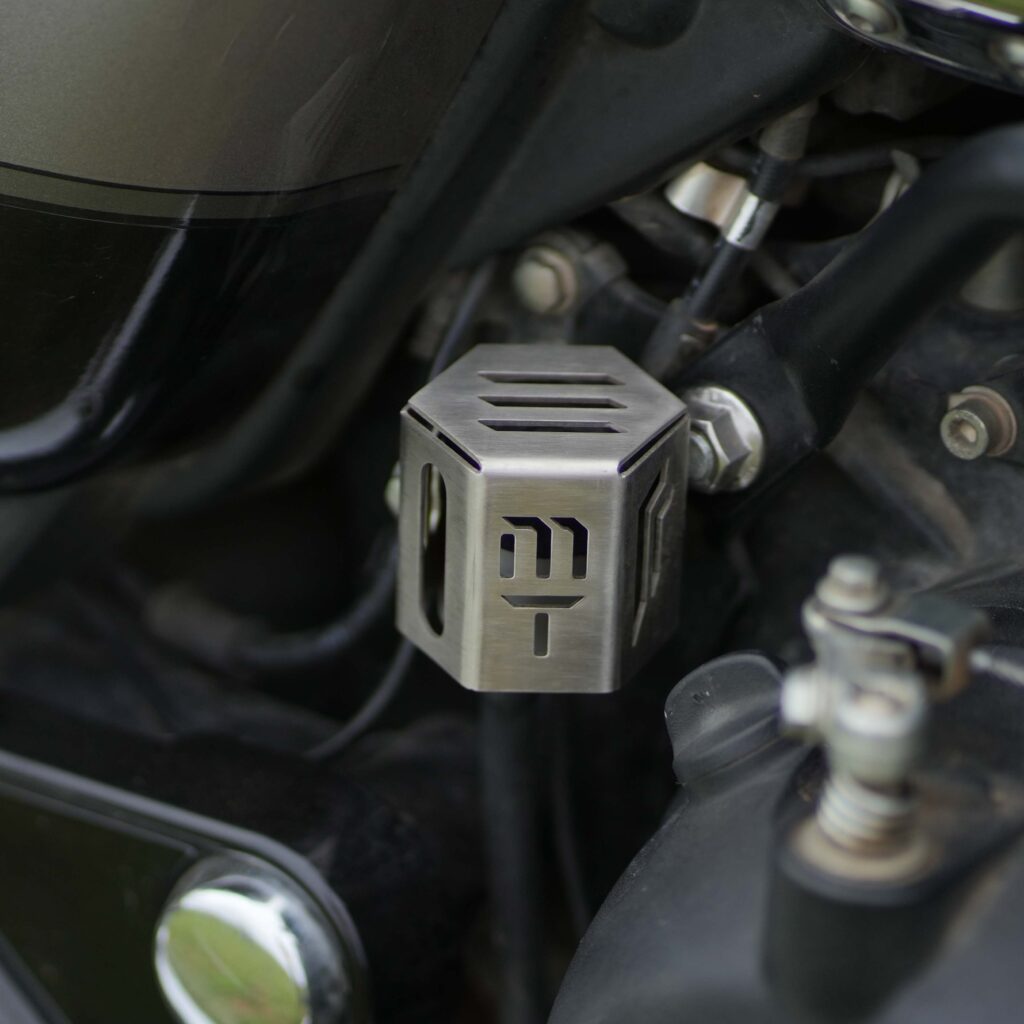 RESERVOIR OIL GUARD FOR METEOR 350 (SS)